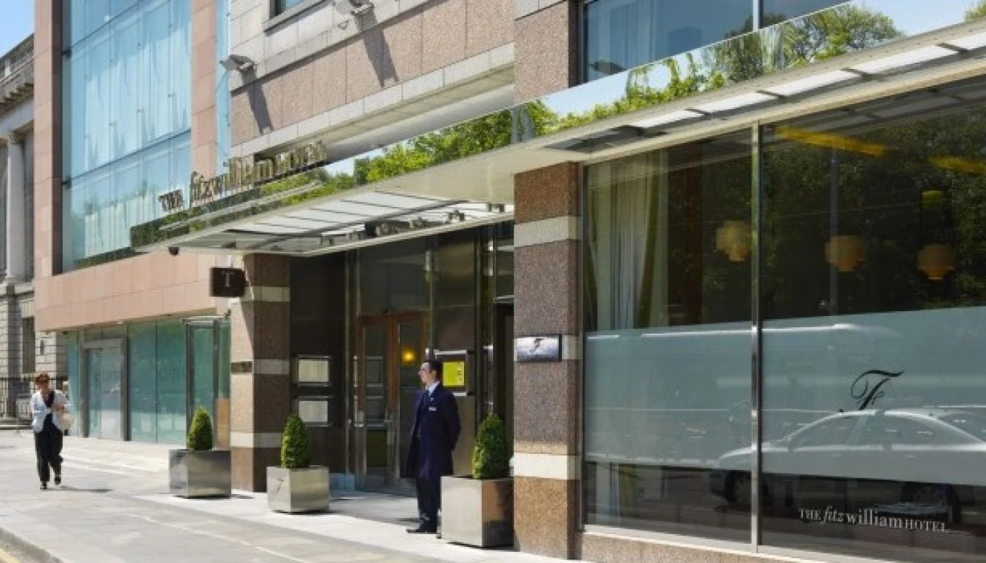 Fitzwilliam-Hotel-Exterior-e1444305888466-owf6waycaam70naqpgc86c2pjbz2lgo8sqfsj03vb4