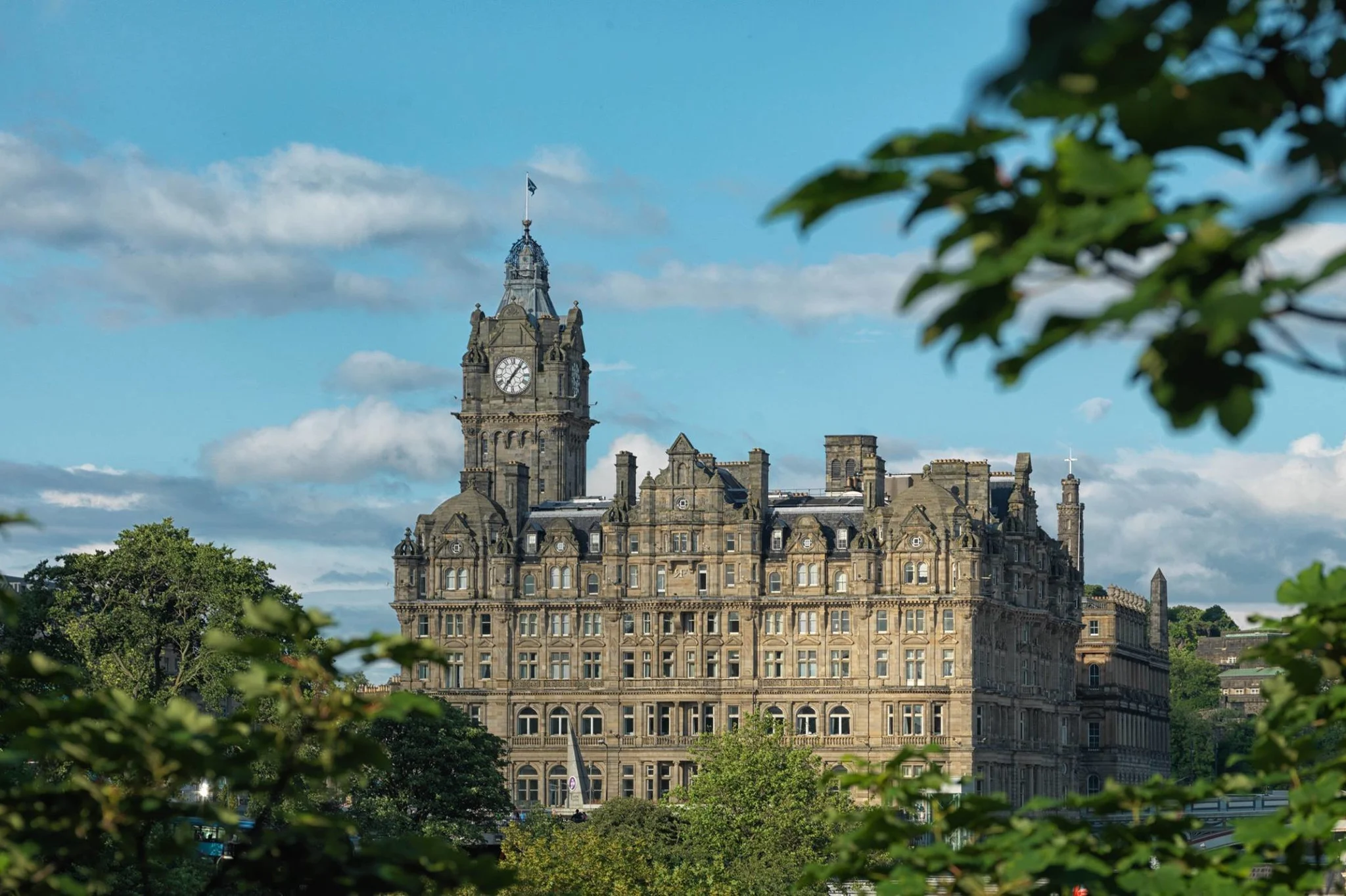 dpr=2,fit=cover,g=face,w=1024,h=682,blur=0